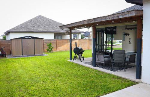 Modern coziness at its best! - Photo 30