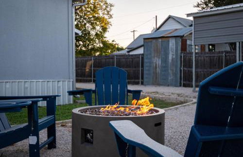 Winston's Hideaway. A few blocks walk to downtown. - Foto 14