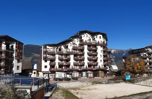 Chalet centre La Tania, skis aux pieds, parking et animaux admis - FR-1-513-78 - Foto 9