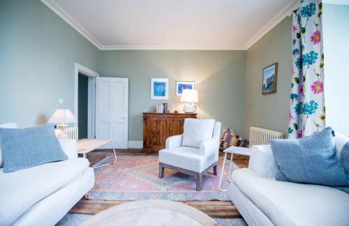 Gwalia House - A Luxurious Townhouse in the Heart of Laugharne - Photo 12