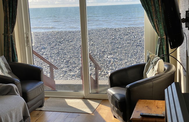 Beach Side House in Beautiful Borth - Photo 10