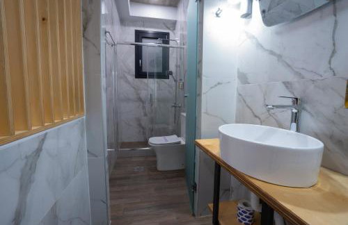 THE ROOMS - Photo 23