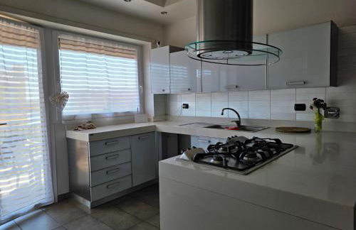 Fronte mare con grande terrazzo spiaggia sotto casa - WiFi - Photo 9