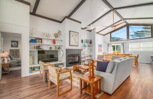 Cozy Beach House Steps from the Shore: 4 Bedroom - Foto 10