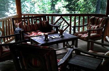 Elegantly Rustic Cabin on Secluded Island near Lake Placid on Saranac Lake, New York - Foto 19