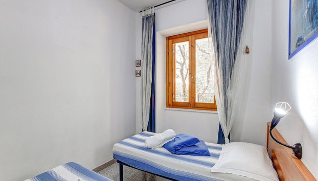 Restful Apartment in Cala Gonone with Balcony near Sea Beach - Foto 4, Habitación