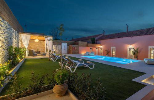 Arhontiko Arhanes Suites - Photo 66