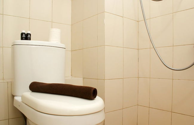 Simple And Comfort Studio At Riverview Jababeka Apartment - Foto 11