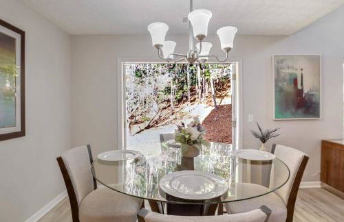 Suburban Retreat Cozy 3 Bedroom- Very accessible - Foto 17