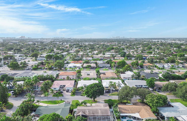 Coastal Retreat Stylish 4 BDR w/ Private Pool! - Foto 53