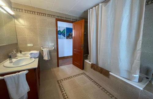 Villa con barbacoa para familias - Foto 34