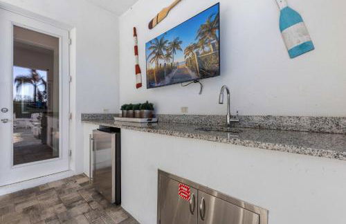 Happiest Home on Earth - Custom Pirate & Nature Bunks 8 King Suites Theater & Pool - Foto 61