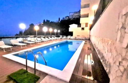 Mediterranean Apartment Pool & Parking - Foto 10