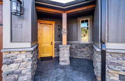 Mountain View Chalet Getaway 5 Min to Town - Foto 5