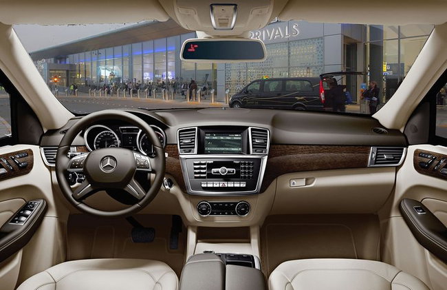 Private Transfer from Sharjah to Abu Dhabi Airport (AUH) - Photo 1