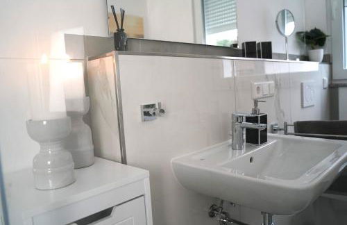 Paderborn-Oase mit Kamin-Balkon-Stilvolles Zuhause-24 -7 Self Check in, kostenloser Parkplatz - Foto 27