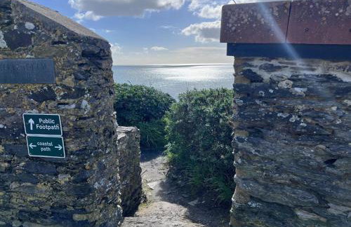 Cottages at the Lugger - Photo 11