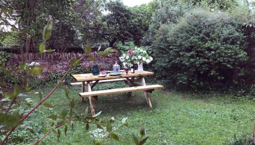 Hornes Cottage - Photo 2