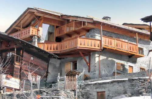 Chalet confortable à Sainte-Foy-Tarentaise avec vue sur la montagne - Photo 8