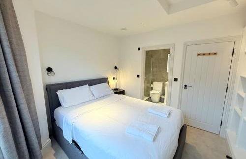 Super Modern Ground floor Flat near City centre - Foto 9