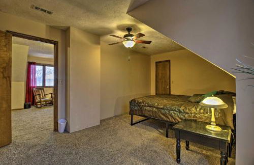 Tranquil Family Home with Yard, 14 Mi to Springfield - Foto 18