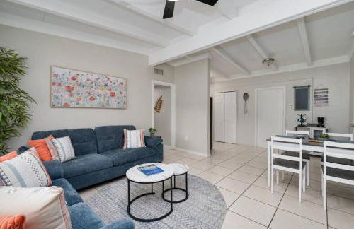 Stylish 2BR Home Near Disney and Universal Orlando - Foto 30