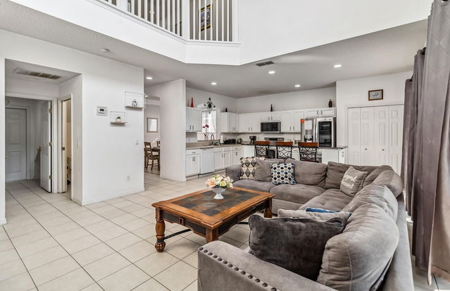 7/6.5 Beautiful Vacation Home With Private Pool, and Much More!! - Foto 69