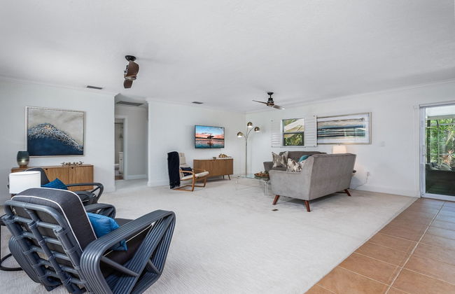 Lilac Mid-century Pool Home - Foto 6