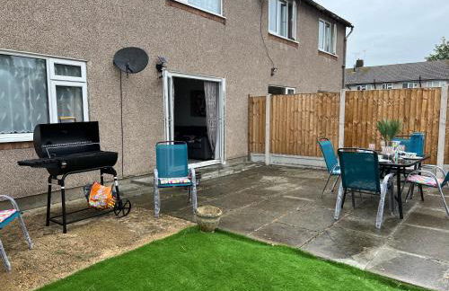 Beautiful 2-bedroom in Grays close to Lakeside - Foto 9