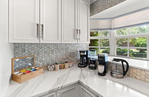 Pickleball, Heated Pool, Cold Plunge, Sauna,Bar! - Foto 64