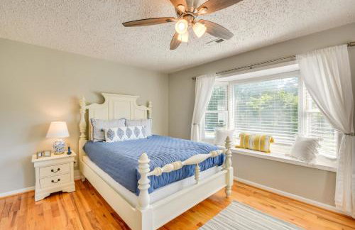 Home with Fire Pit on 27 Acres in Walhalla! - Foto 17