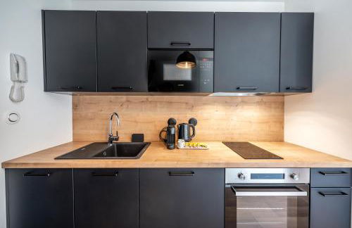 DOWNTOWN ROOFTOP - CENTRE VILLE - WiFi - TERRASSE - NETFLIX - Foto 15