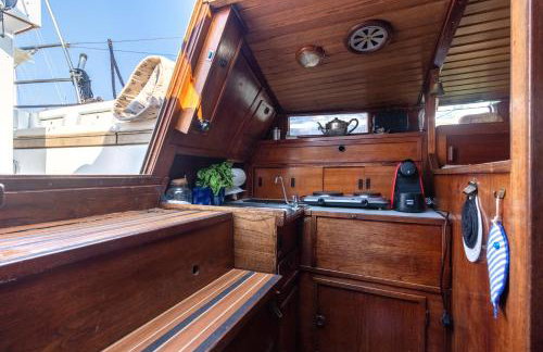 Quo Vadis Yacht in Bisceglie Harbor - Foto 7