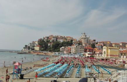 Case Vacanze Borgo Marina IMPERIA - Foto 5