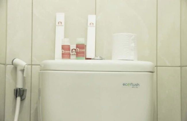 Modern and Comfortable Studio Apartment Springlake Summarecon near Summarecon - Photo 16