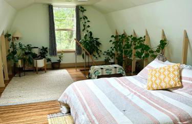 Blissful Acres hilltop cottage - Foto 4