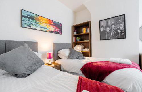 3 Bed House Near Liverpool Parking Sleeps 5 - Foto 30