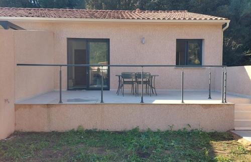 Clos Jeannette Villa 5 min de Sainte Lucie de Porto vecchio et de la plage de Pinarelle ainsi que des piscines naturelles du Cavu - Foto 2