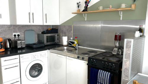 Crescent Apartment - Modern 1 Bedroom First Floor - Foto 4, stove, pet friendly, toaster, minibar