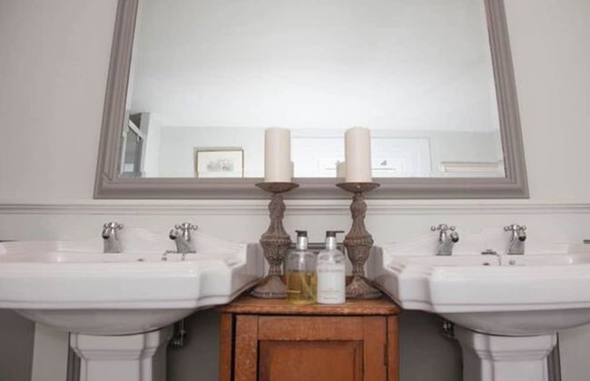 2 Bedroom House Next to the Sea, Lots of Fun! - Photo 24