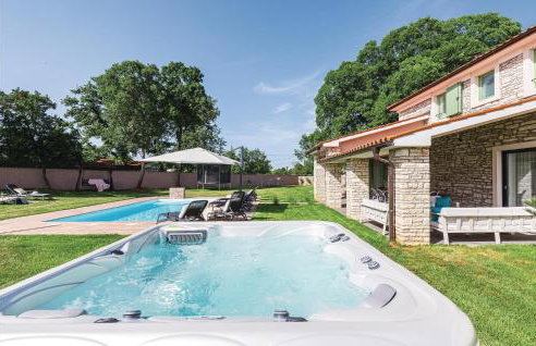 Amazing Home In Sajini - Foto 2