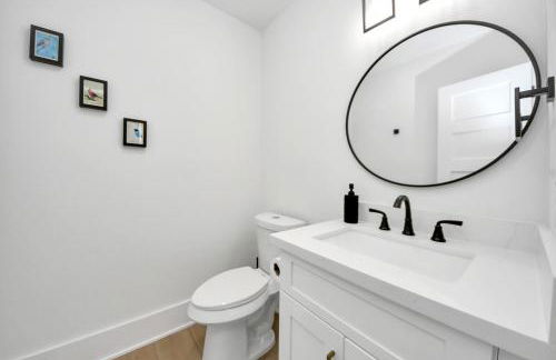 3Bdr 6Beds in Ellegant Home with Rooftop Lounge and SkylineView - Foto 30