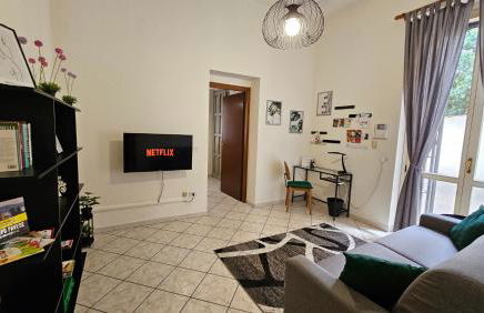 CASA OLTREPO comodo centrale ma silenzioso parcheggio interno - Foto 1