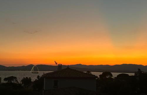 Appt 83m2 rez de jardin dans villa parc privé balcon vue mer - Foto 35