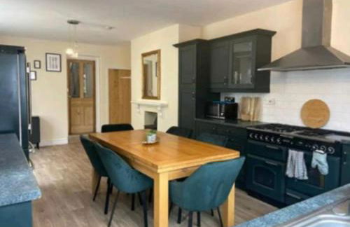 The Regal - Photo 25