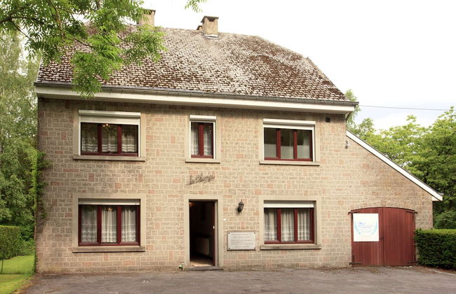 Quaint Holiday Home With Fenced Garden in Manhay - Photo 16