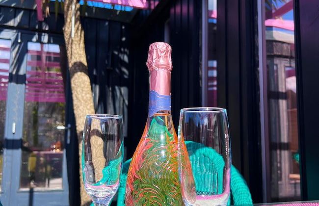 Zen Garden Cottage - Sleeps 2 - Patio & Parking - Foto 15