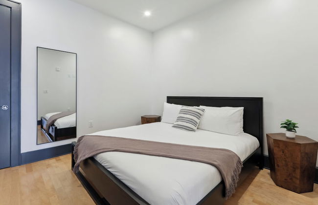 Roami at 714 Canal - Photo 16