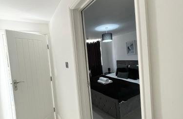 Cosy Modern Flat with garden - Photo 13