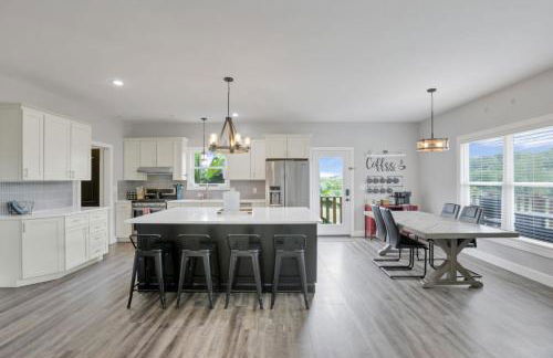 Serenity on Siverly by Purple Munky Hospitality - Foto 12